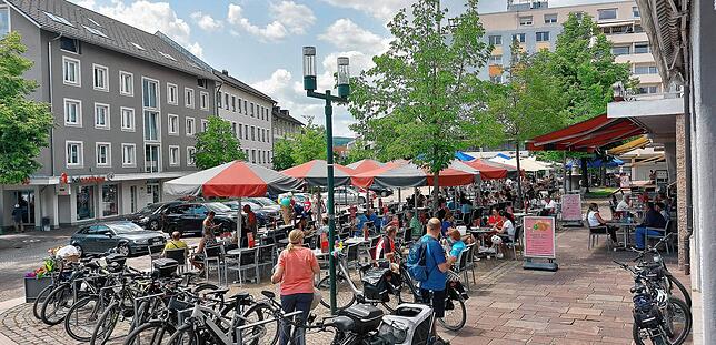 Hier auf dem Hengstlerplatz ist an freien, sonnigen Tagen die Frage: Wo bekomme ich noch einen Platz?