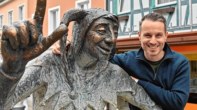 Schauspieler Marc Dumitru ist in Stockach aufgewachsen und zur Schule gegangen. Er kommt regelmäßig in seine alte Heimat zurück und ist ...