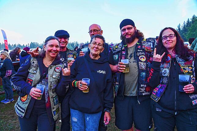 Bild 2: Bilder vom Metalacker: &bdquo;Rage&ldquo; versetzt die Fans der härteren Musik-Gangart in Begeisterung