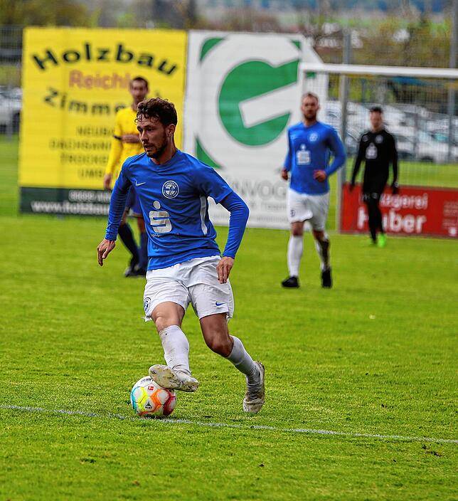 Bild 9: Intensives Unentschieden! Die Bilder vom Landesliga-Duell SpVgg F.A.L. gegen Hegauer FV