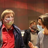 SPD-Stadtrat Jürgen Ruff im Gespräch mit SÜDKURIER-Reporterin Claudia Wagner.