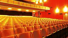 Wegen der Corona-Pandemie gibt es derzeit keine Vorstellungen im Gloria-Theater und damit auch keine Einnahmen. Eine Crowdfunding-Aktion ...