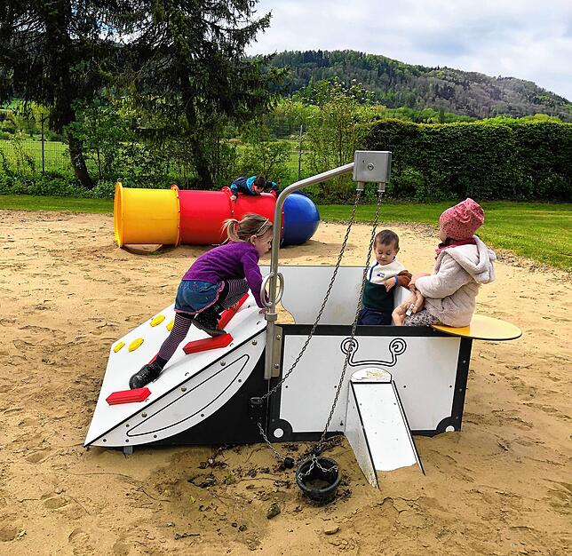 Worblinger Kinder erobern den Spielbereich