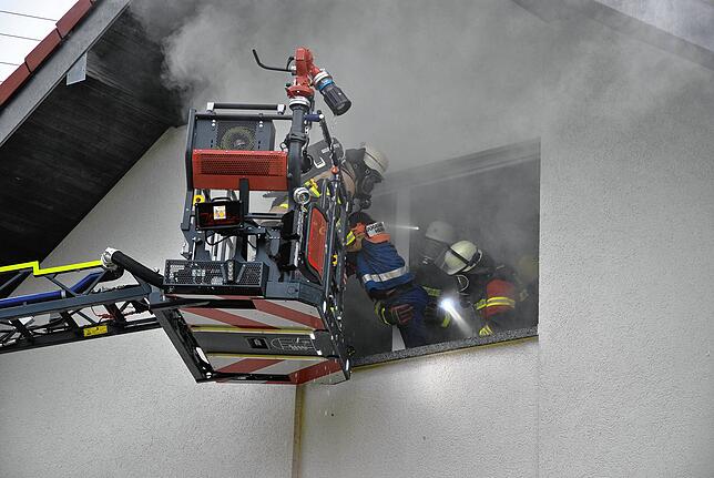 Bild 26: Gelungene und herausfordernde Probe der Feuerwehr Herrischried