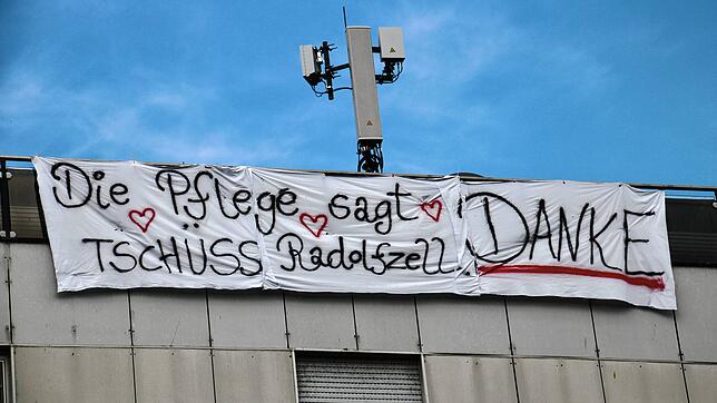 Dieses Banner hängt derzeit am Radolfzeller Krankenhaus