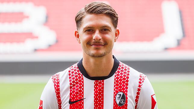 Florent Muslija spielt in Zukunft in einem anderen Trikot.