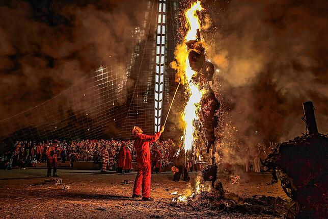 Bild 4: Fastnachtsverbrennung in Radolfzell: Die schönsten Bilder vom traditionellen Spektakel