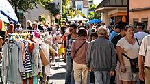 Echter Anziehungspunkt: Der Kinderflohmarkt (hier im Bereich des Obertores) lockte viele Besucher an.