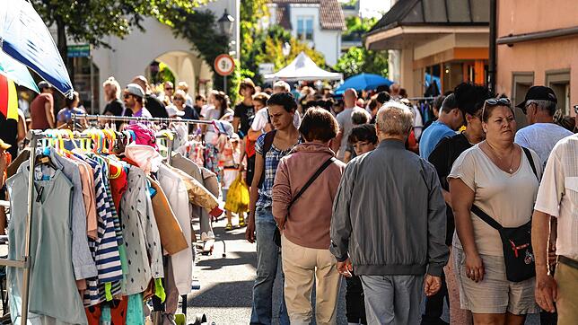 Echter Anziehungspunkt: Der Kinderflohmarkt (hier im Bereich des Obertores) lockte viele Besucher an.