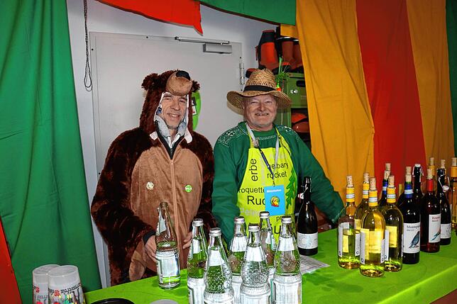 Bild 9: Seenarrentreffen Möggingen: Tausende feiern trotz Regen beim Festumzug!