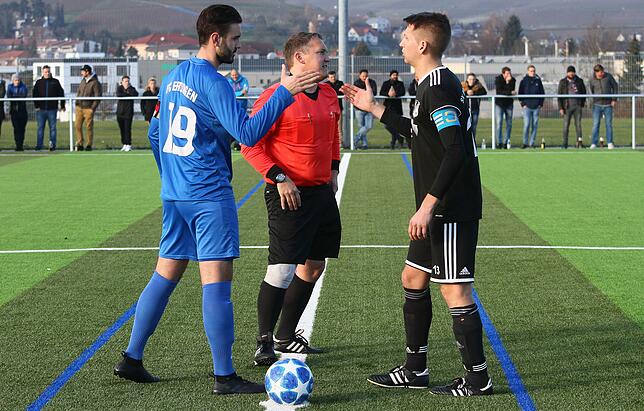 Bild 2: Tabellenführer SV 08 Laufenburg siegt 5:2 beim Verfolger FC Erzingen und wir haben die Bilder