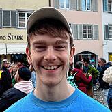 Leonard Meschter (24): „Mein Job ist direkt in Gefahr“, sagte der junge Schauspieler.