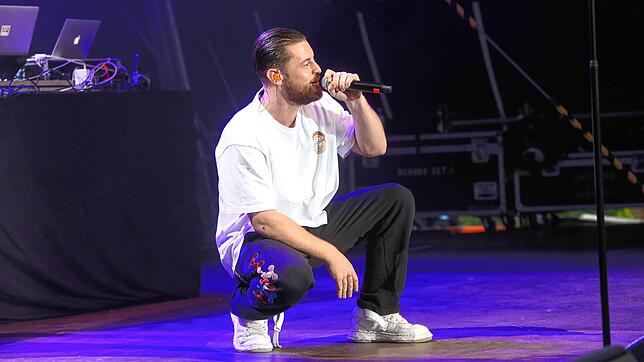 Bild 2: Die besten Bilder vom Bausa-Konzert beim Hohentwiel-Festival Teil 3