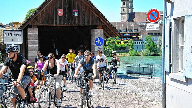 Die Bad Säckinger Holzbrücke ist der westlichste Punkt des Slowup-Rundkurses &ndash; und der Übergang zur Schweiz. (Archivbild)