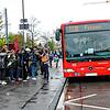 In der Achdorfer Straße fahren viele Busse, bisher fahren sie immer von der Eichbergstraße kommend nach Westen und über die Uhlandstraße ...