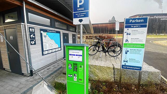 Der Parkplatz an der Kapelle in Bodman wird mit dem Bezahlsystem von Peter Park bewirtschaftet. Zur Mitte des vergangenen Jahres waren ...