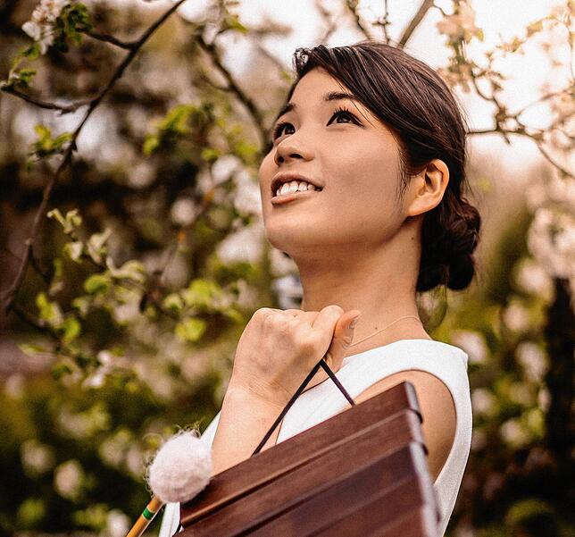 Die international gefeierte Percussionistin Nozomi Hiwatashi ist am Montag, 8. September, beim Bergstadtsommer in der Klosterbergfabrik ...