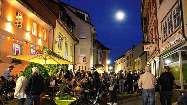 Eine Musiknacht in der Markdorfer Altstadt. Die geplante Sanierung und Aufwertung der Innenstadt kann trotz Corona angegangen werden: ...
