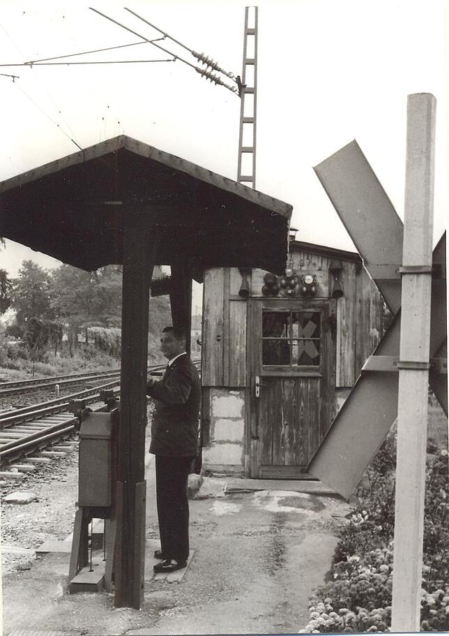 Der Bahnübergang an der Baslerstraße vor 50 Jahren.