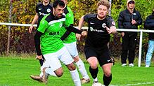 Eine torreiche Partie zeigten die SG Dauchingen/Weilersbach (schwarze Trikots) und der FC Furtwangen (Grün).