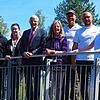 Das Team Solara: Bulos Kusoglu, Petra Christen, Bürgermeister Fritz Limk, Helga Lehmann, Andreas Donay, Yurii Shebeda und Viktoria ...