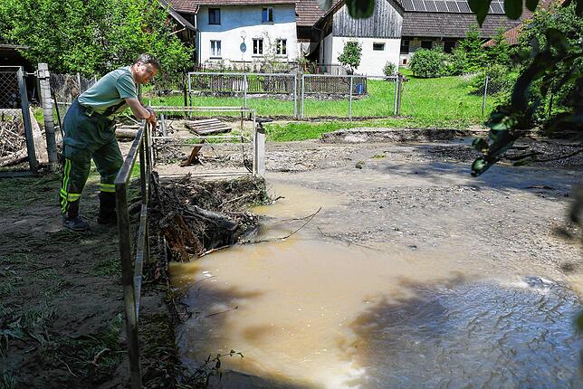 Bild 15: Unwetterfolgen im Öhninger Ortsteil Schienen