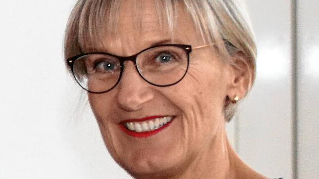 Landrätin Dorothea Störr-Ritter appelliert an die Bürger im Landkreis Breisgau-Hochschwarzwald, die sozialen Kontakte auf ein Mindestmaß ...
