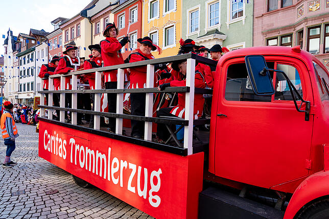 Bild 11: Bilder vom großen Kinderumzug in VS-Villingen am Schmotzigen &ndash; Teil 3