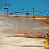 Der Aufwand, der fürs Skifahren betrieben wird &ndash; hier im Bild Schneekanonen am Feldberg im Schwarzwald &ndash; ist groß. Da könnte ...