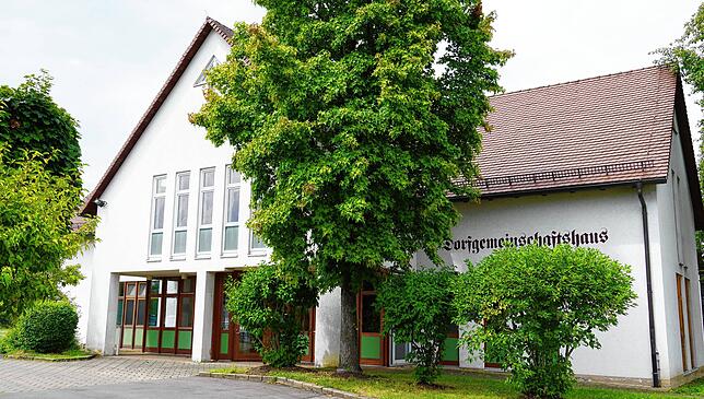 Im Dorfgemeinschaftshaus in Bermatingen finden unter anderem Konzerte, Fasnacht und Hochzeiten statt.