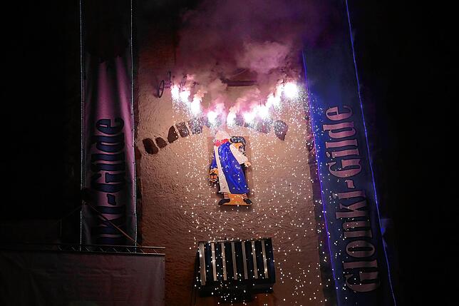 Bild 10: Villinger Fasnet wird mit Feuerwerk am Bickentor begrüßt