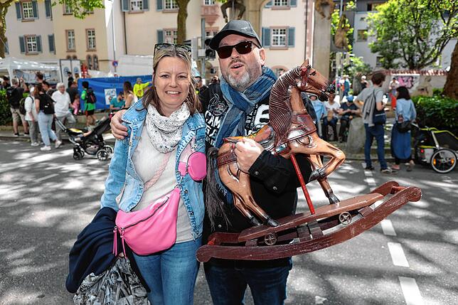 Bild 31: Konstanz: Schnäppchen gemacht? In Konstanz und Kreuzlingen wird gestöbert und gefeilscht