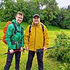 Lennart Falkner (links) und sein Vater Helmut Falkner aus dem Münsterland lassen sich den Schluchtensteig auch nicht durch das ...