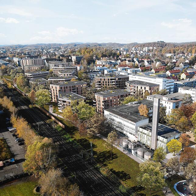Diese Visualisierung zeigt, wie das rund 70.000 Quadratmeter große Quartier einmal aussehen soll. Rechts sind ehemalige ...