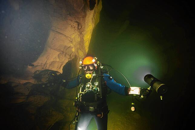 Bild 17: Wie sieht es in der Aachhöhle aus? Wir nehmen Sie mit auf einen virtuellen Tauchgang