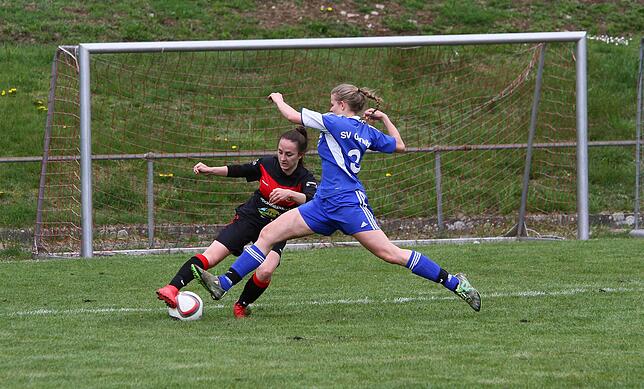 Bild 18: Fußballerinnen des SV Niederhof besiegen die SG Görwihl – und wir haben die Bilder!