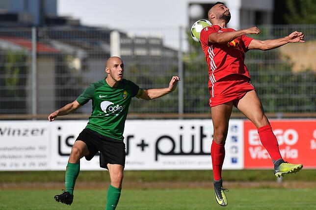 Bild 10: SV Herten rettet ein 1:1 gegen den FC Wallbach &ndash; und wir haben Bilder!