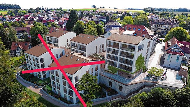 So war die Bebauung des Postareals in Heiligenberg geplant. Die beiden vorderen Gebäude können nun nicht gebaut werden. Ein geologisches ...