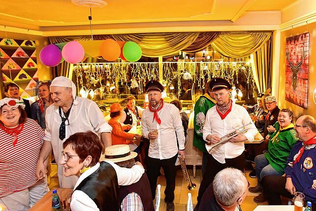Bild 25: Eschinger Gaudimusikobed bringt beste Fasnetstimmung in die Gaststätten