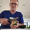 Holger Bannasch ist der Direktor der Klinik für Plastische, Hand- und Ästhetische Chirurgie am Schwarzwald-Baar-Klinikum. Und er ist ...