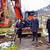Spatenstich auf der ehemaligen Tiengener Kreismülldeponie in der Berghausstraße: Rita Schwarzelühr-Sutter (von links, ...