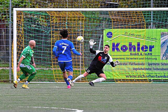 Bild 32: SV Herten besiegt den FC Erzingen mit 3:0 &ndash; und wir haben Bilder!