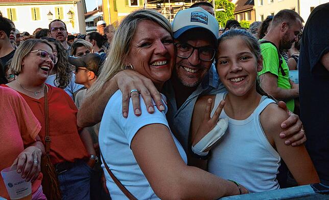 Bild 10: Gute Stimmung beim dritten Konzertabend des Markdorf Open-Air 2025