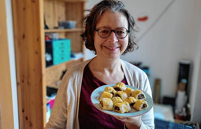 Jacqueline Weiß mit Feigenschnitten.