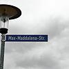 In Gedenken an Max Maddalena gibt es in der Singener Nordstadt eine Straße, die nach dem Riedheimer Opfer des Nazi-Regimes im Zweiten ...