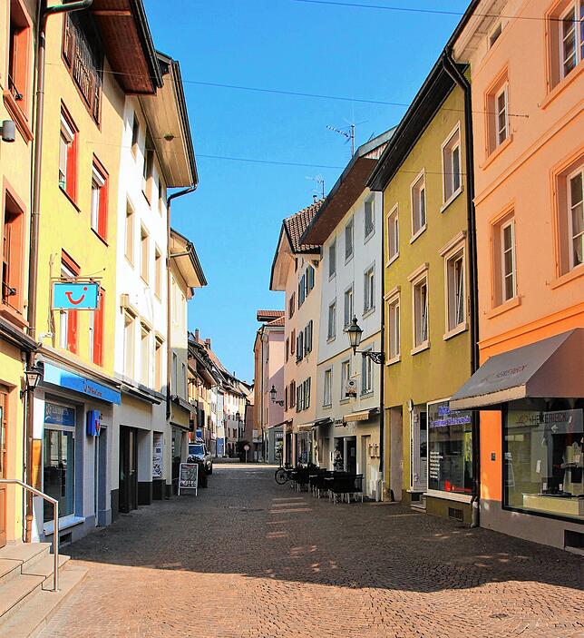 Bild 1: Das Coronavirus macht Bad Säckingen zur Geisterstadt: Ein Spaziergang durch leere Gassen