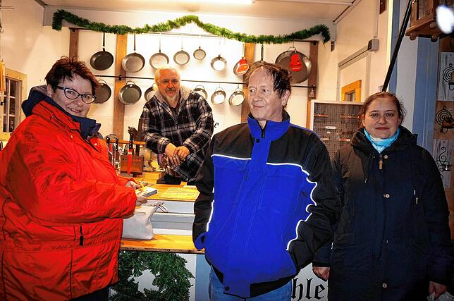 Bild 2: Weihnachtsmarkt macht einfach Spaß: Die schönsten Bilder aus Waldshut vom Samstagabend