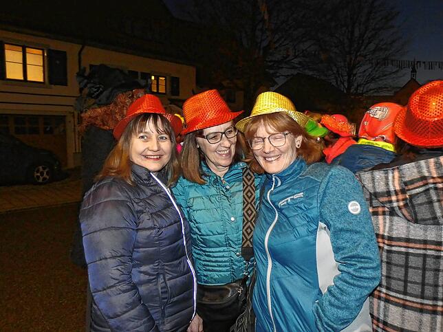 Bild 33: Wiiberfasnacht: Das begeisterte Publikum brachte den Saal zum Beben - die Highlights in Bildern!