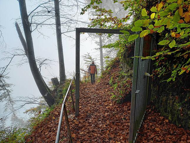Normalerweise ist dieses Tor auf dem Weg zur Schlucht geschlossen. Die Arbeiter und beteiligten Planer wie Thomas Hirthe dürfen sich ...