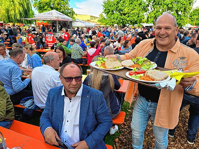 Bild 21: Die schönsten Bilder von der Eröffnung des 45. Salemer Schlossseefest
